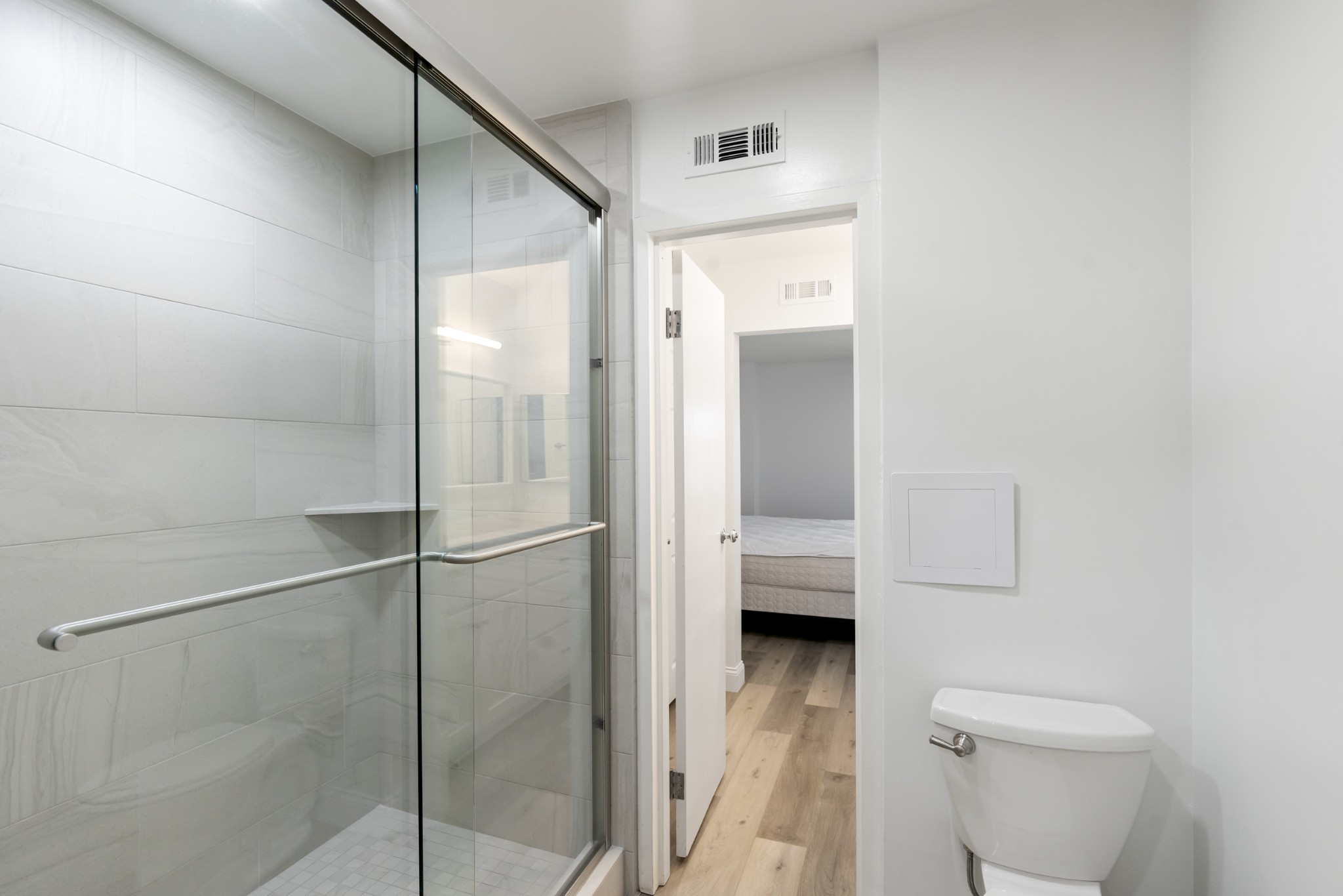 200 Sanders Ferry Road, Unit 2406 Hendersonville, TN 37075 - Photo 14 of 34 a bathroom with a shower and a toilet
