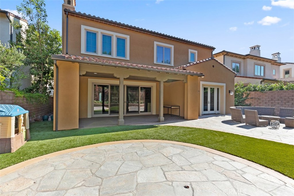 26 Lowland Irvine, CA 92602 - Photo 41 of 44 a front view of a house with yard and green space