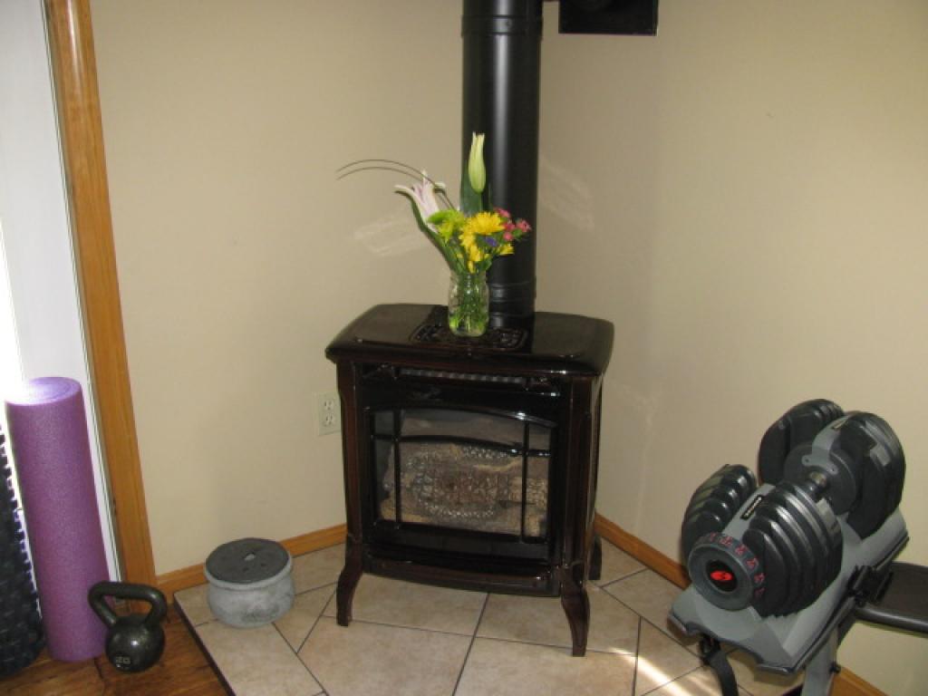 358 Goboro Road Epsom, NH 03234 - Photo 12 of 34