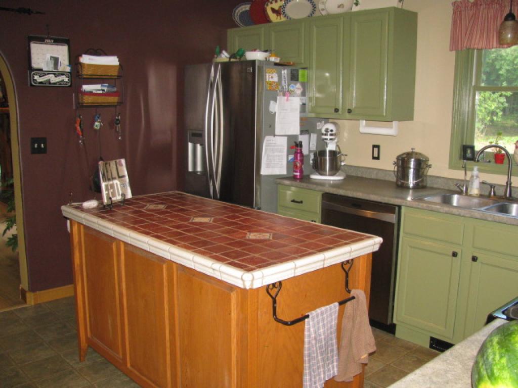 358 Goboro Road Epsom, NH 03234 - Photo 6 of 34