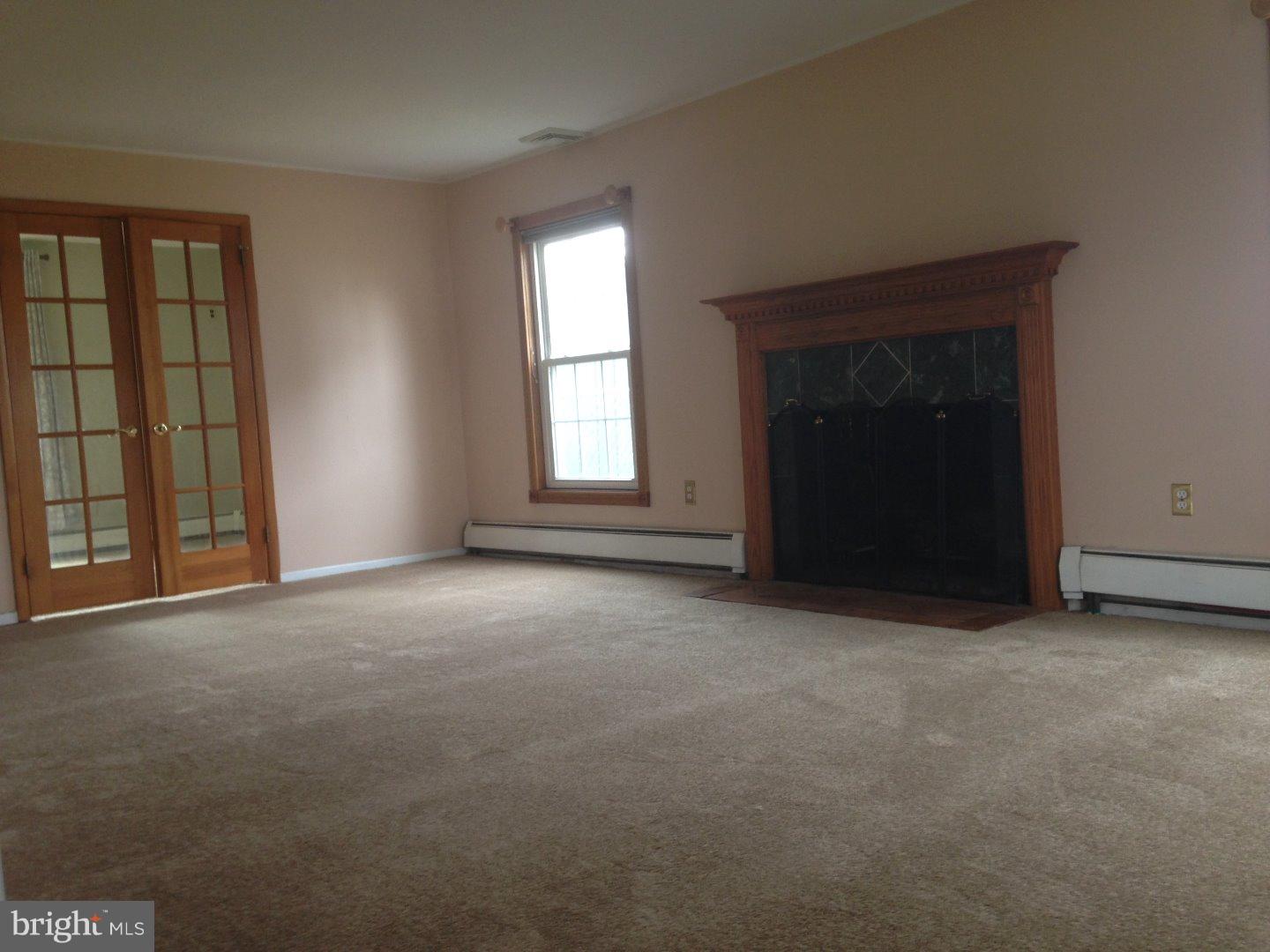 5 Tempo Road Levittown, PA 19056 - Photo 3 of 16 Living Room