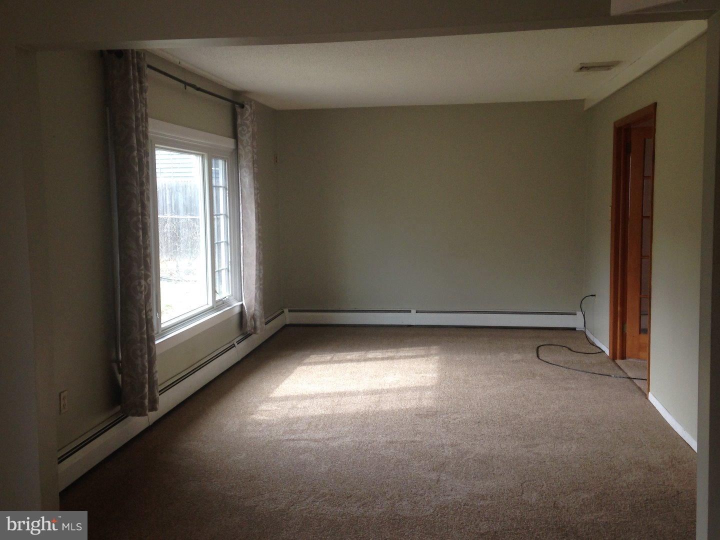 5 Tempo Road Levittown, PA 19056 - Photo 4 of 16 Family Room