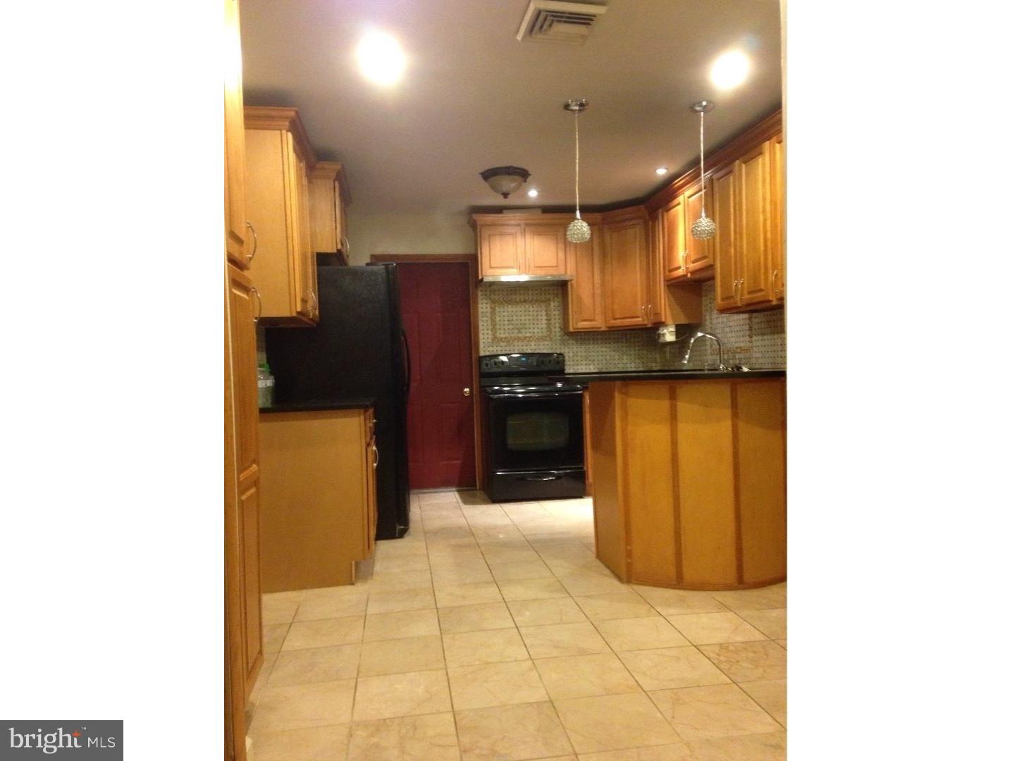 5 Tempo Road Levittown, PA 19056 - Photo 8 of 16 Kitchen