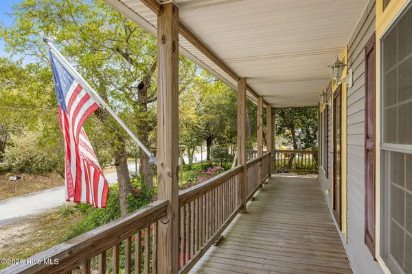 $689,000 | 115 Sea Oats Drive, Emerald Isle, NC 28594