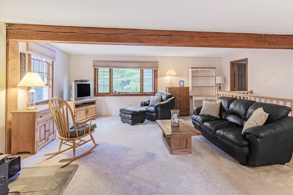 40 Colrain Road Topsfield, MA 01983 - Photo 5 of 19 Gallery Image 5
