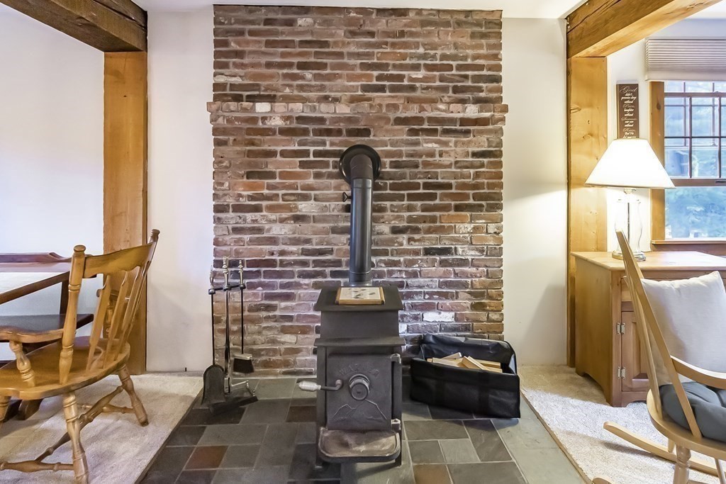 40 Colrain Road Topsfield, MA 01983 - Photo 6 of 19 Gallery Image 6
