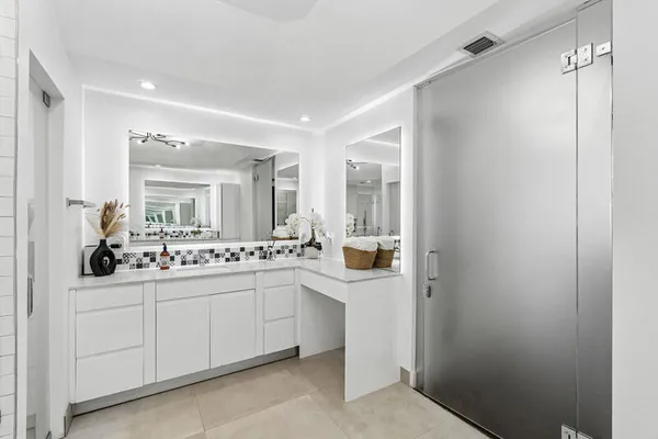 $7,000 | 10904 La Salinas Circle, Boca Raton, FL 33428