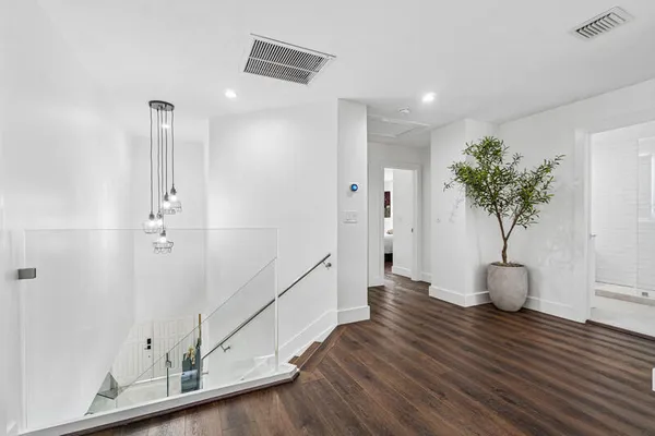 $7,000 | 10904 La Salinas Circle, Boca Raton, FL 33428