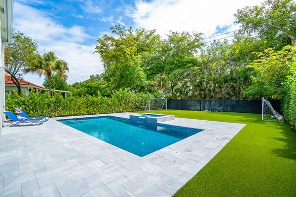 $7,000 | 10904 La Salinas Circle, Boca Raton, FL 33428