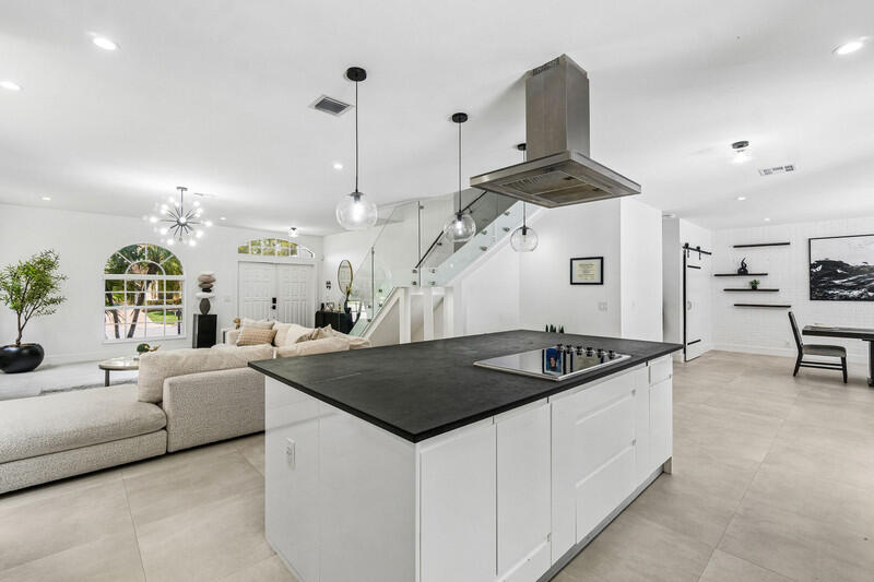 10904 La Salinas Circle Boca Raton, FL 33428 - Photo 6 of 36 apic 4