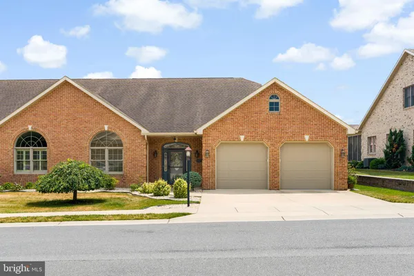 $425,000 | 19419 Amethyst Drive, Hagerstown, MD 21742