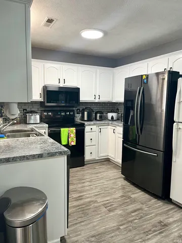 $265,000 | 209 West Savannah Drive, Huntingburg, IN 47542