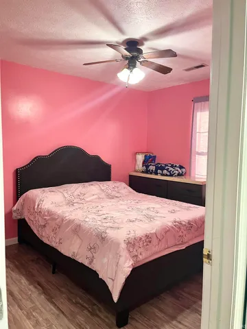 $265,000 | 209 West Savannah Drive, Huntingburg, IN 47542