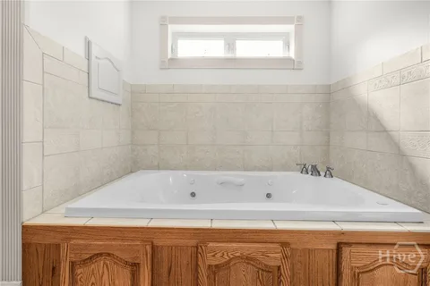 $420,000 | 5 Port Royal Drive, Savannah, GA 31410