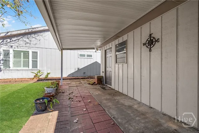 $420,000 | 5 Port Royal Drive, Savannah, GA 31410