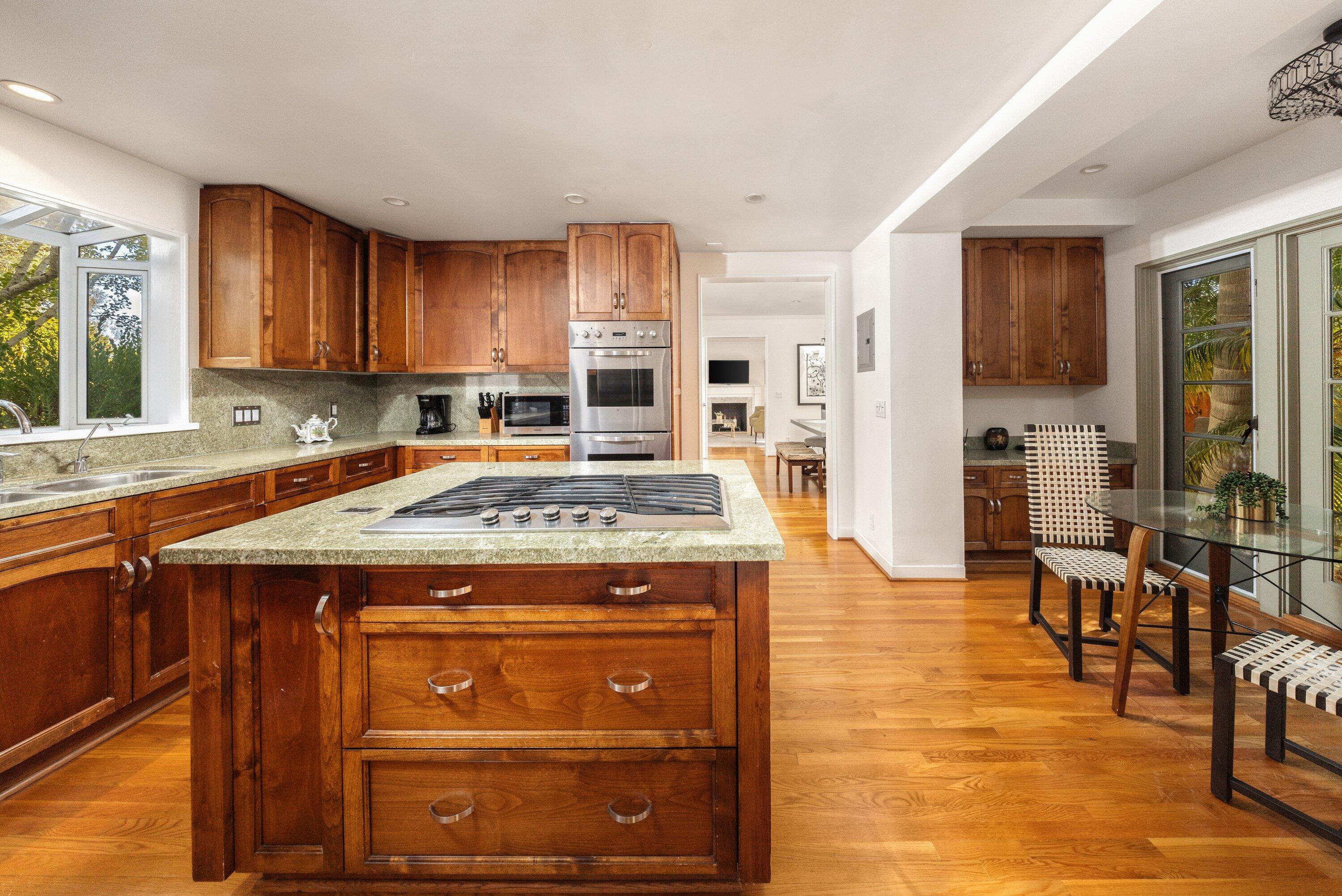 189 Hermosillo Road Montecito, CA 93108 - Photo 19 of 63 189 Hermosillo Rd - 16