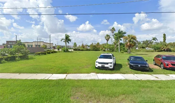 $300,000 | 122 East McKenzie Street, Punta Gorda, FL 33950