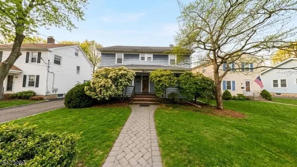 $3,200 | 18 Sherman Avenue, Unit A, Morris Plains, NJ 07950