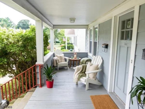 $3,200 | 18 Sherman Avenue, Unit A, Morris Plains, NJ 07950