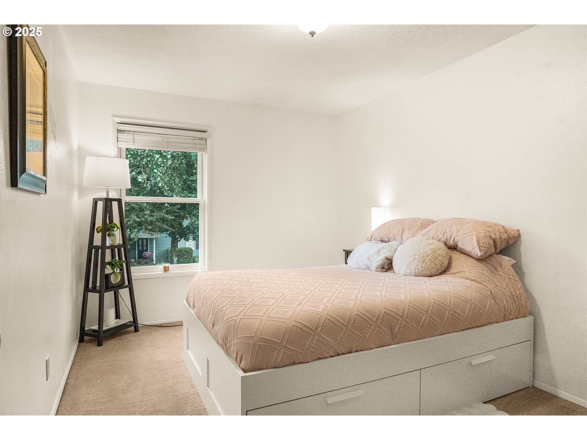 6516 Southwest Locust Street Portland, OR 97223 - Photo 26 of 44 Gallery Image 26