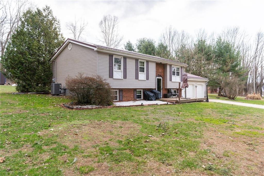 106 Willadell Road Transfer, PA 16154 - Photo 9 of 46