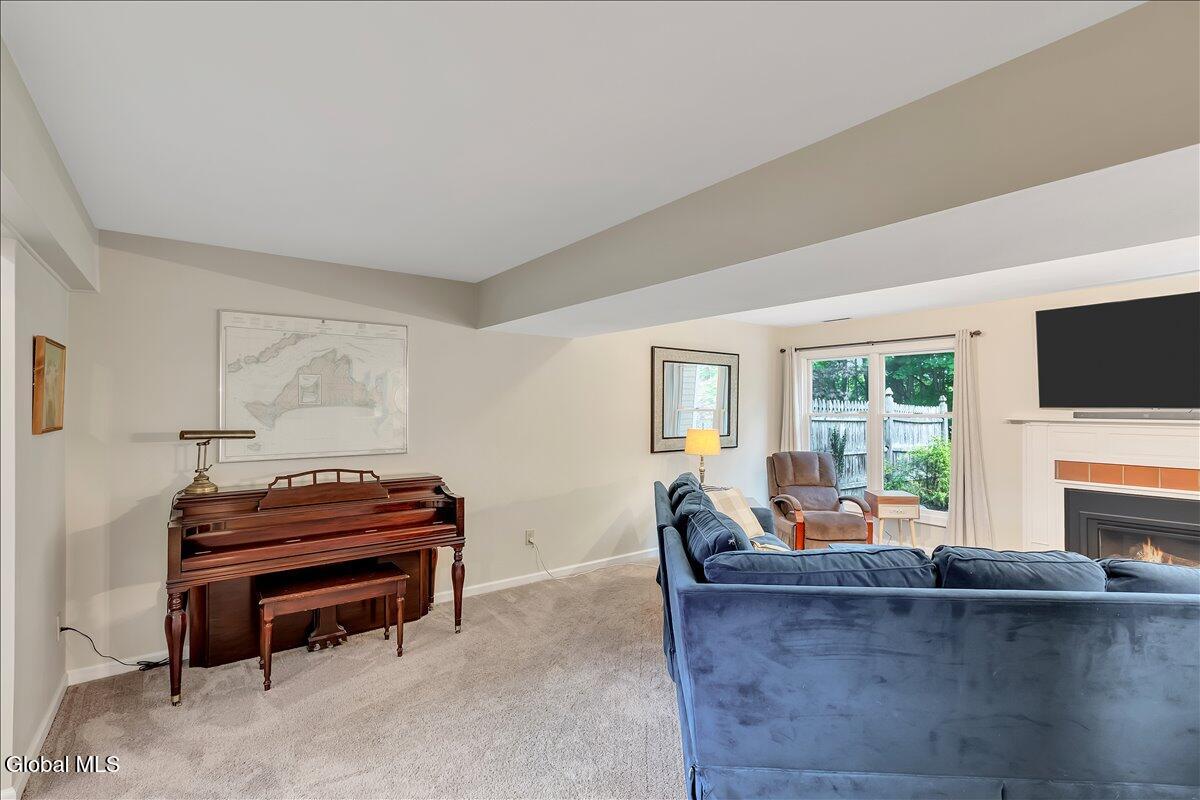 6 Quincy Road Bethlehem, NY 12077 - Photo 20 of 43 15-6 Quincy Rd-7