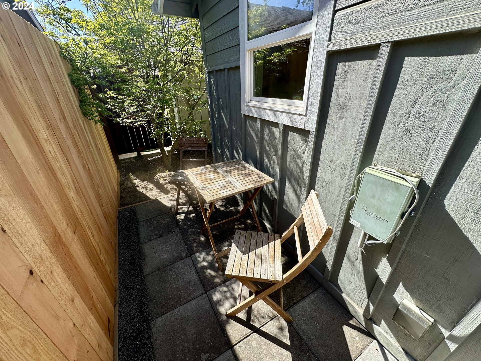 583 Hanover Street Eugene, OR 97402 - Photo 16 of 18 Laundry