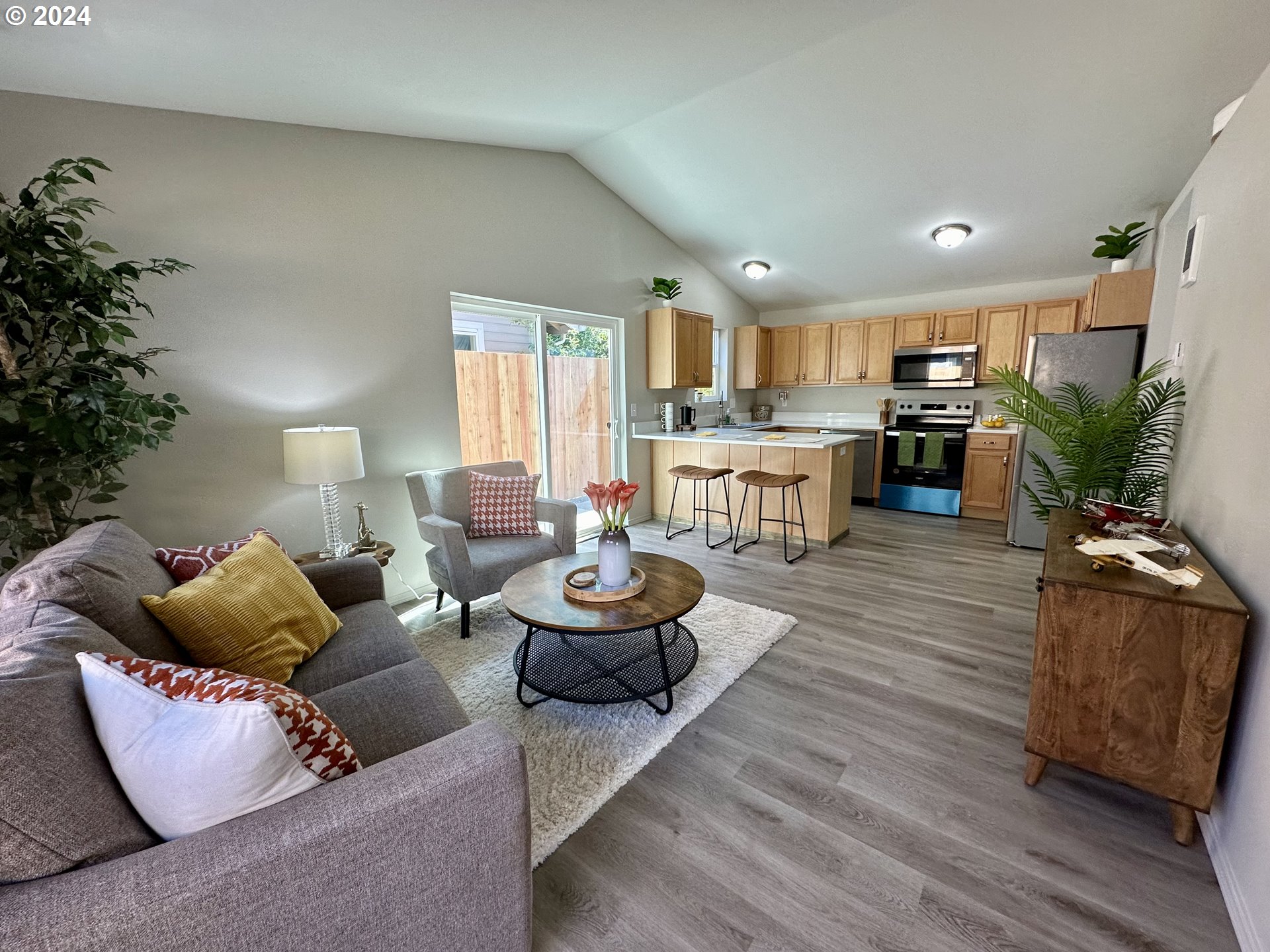 583 Hanover Street Eugene, OR 97402 - Photo 5 of 18