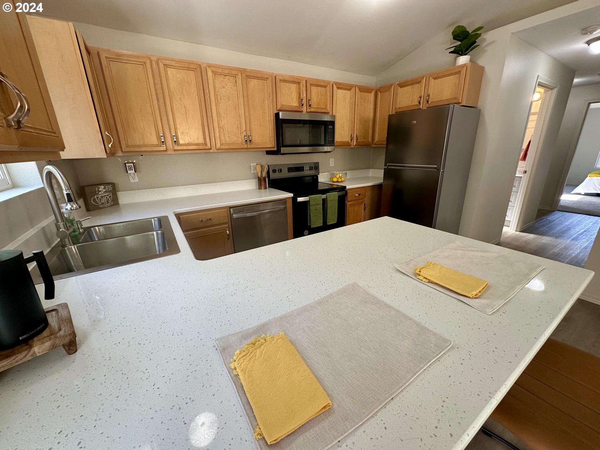 583 Hanover Street Eugene, OR 97402 - Photo 9 of 18