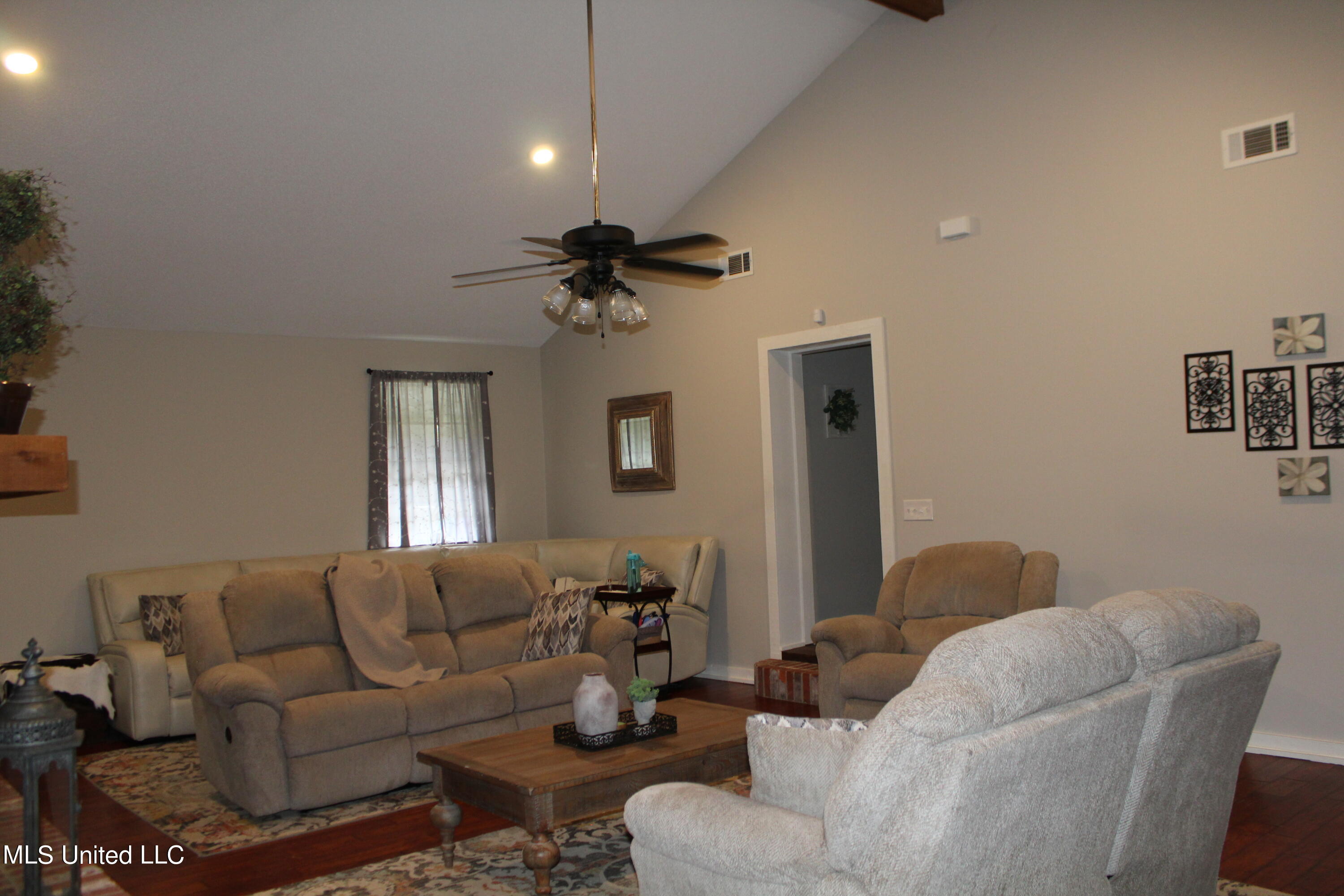 7230 Big Island Road Moss Point, MS 39562 - Photo 13 of 21 IMG_6889