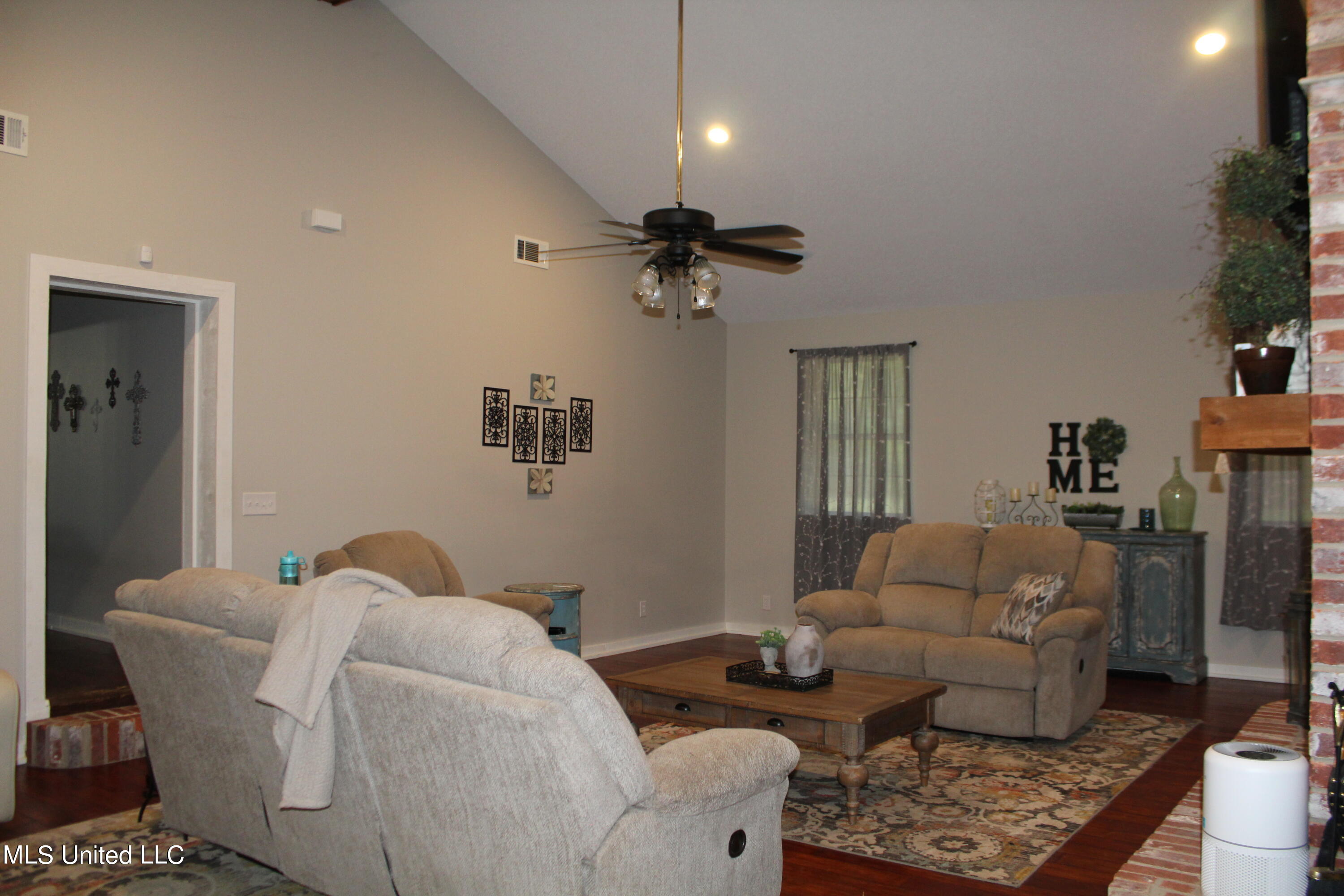 7230 Big Island Road Moss Point, MS 39562 - Photo 14 of 21 IMG_6890