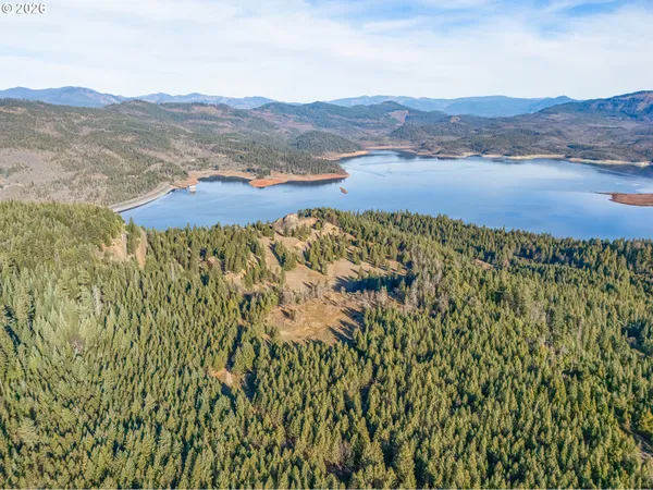 a view of mountain with outdoor space