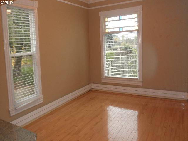 20475 Southwest Christensen Road McMinnville, OR 97128 - Photo 10 of 16 Dining Room