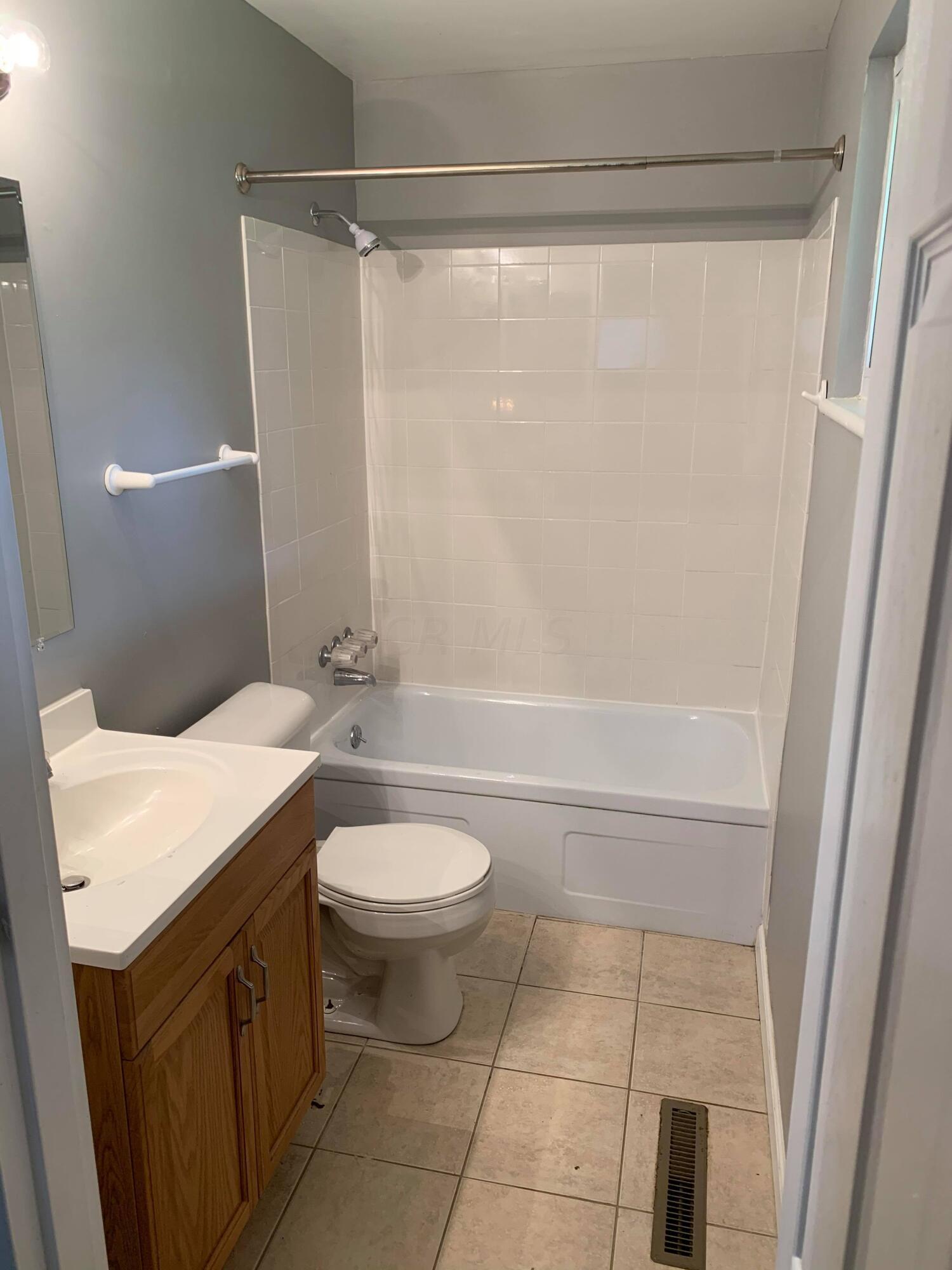 3394 Briggs Road Columbus, OH 43204 - Photo 14 of 16