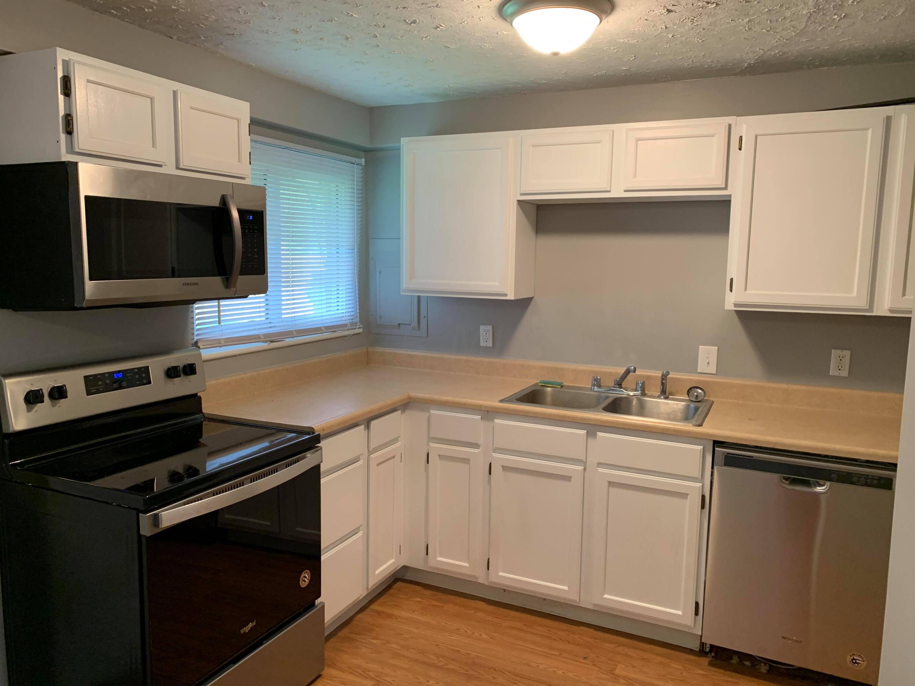 3394 Briggs Road Columbus, OH 43204 - Photo 7 of 16
