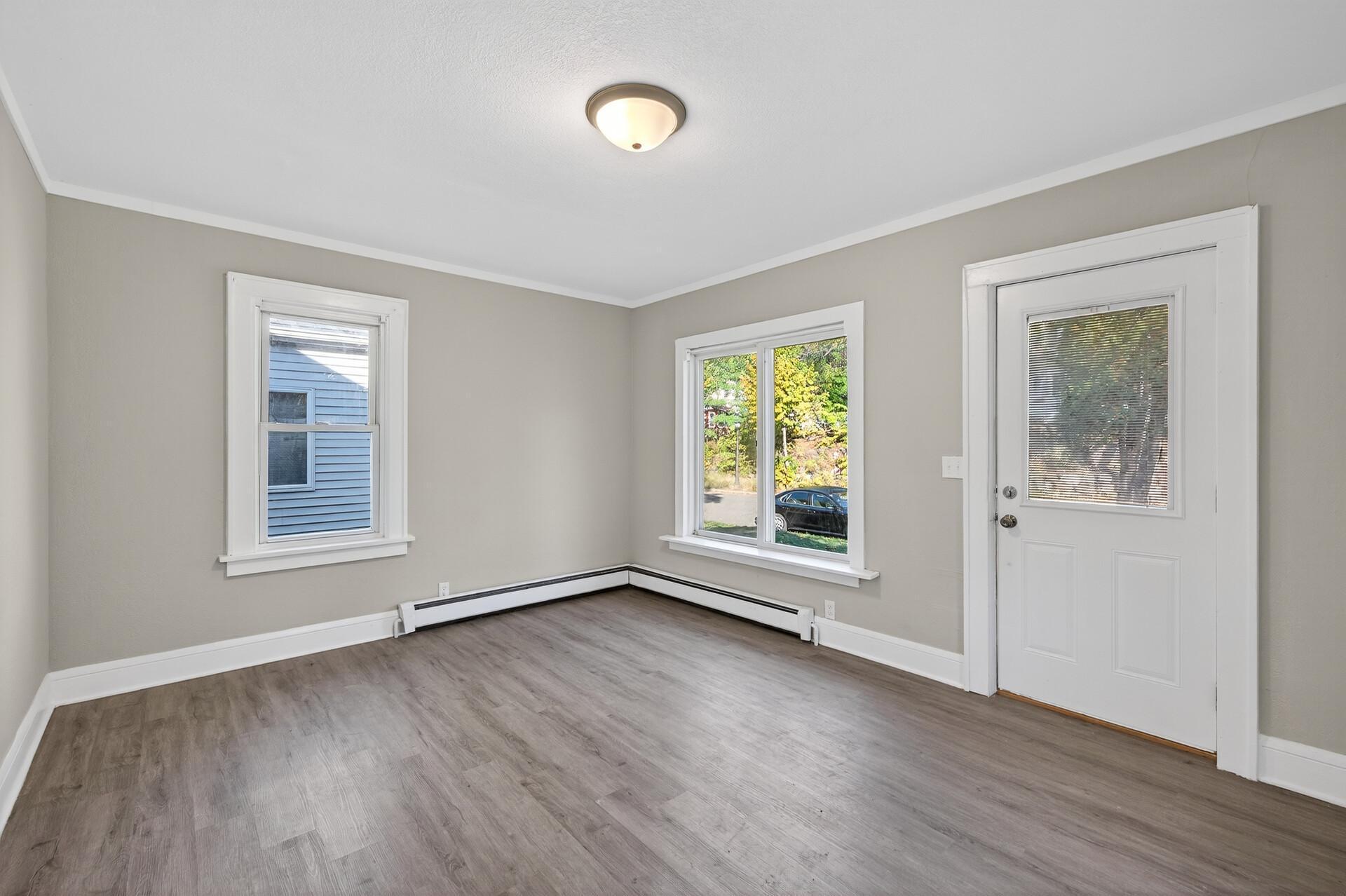 628 Iowa Avenue East St. Paul, MN 55130 - Photo 22 of 39