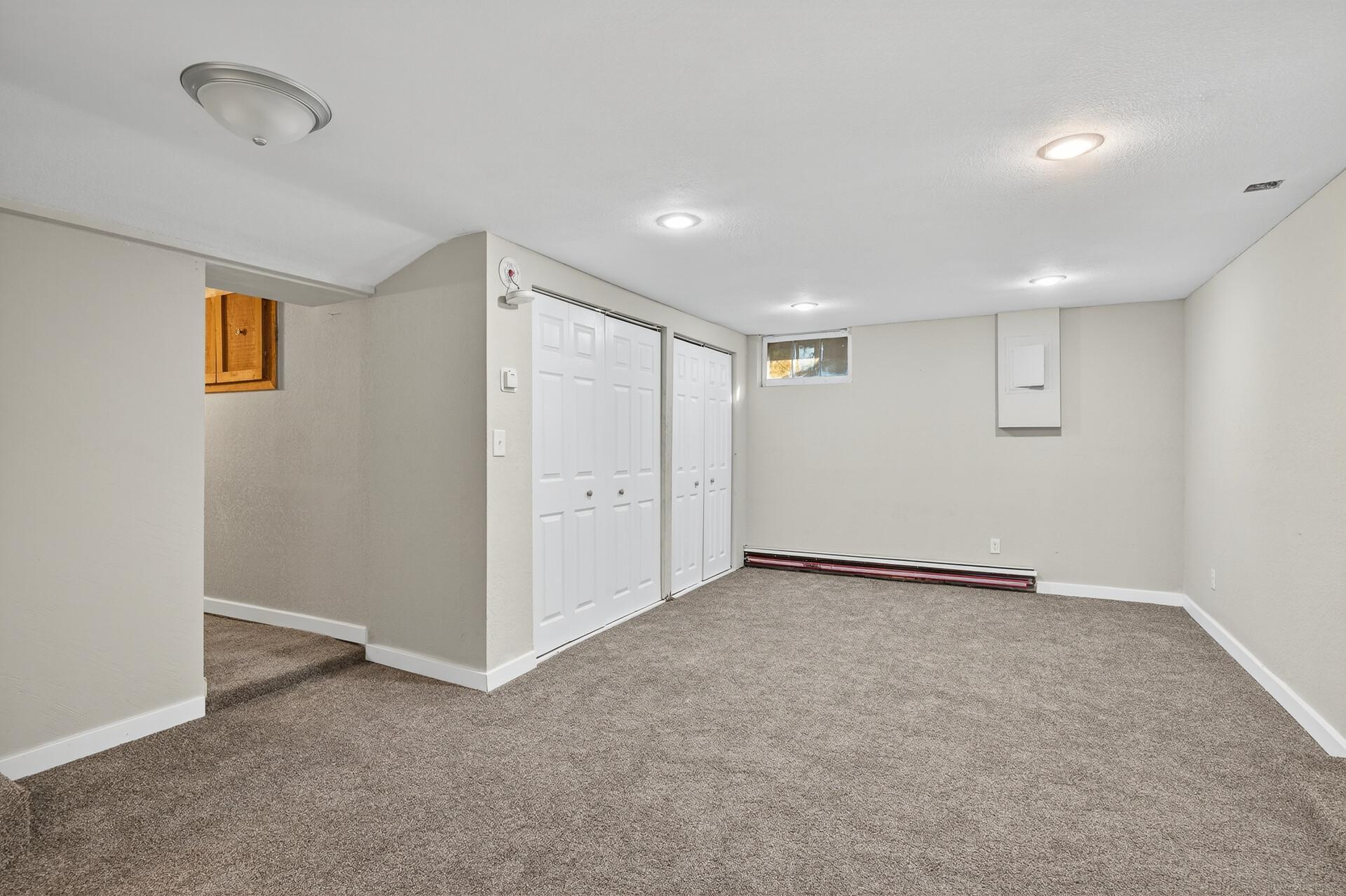 628 Iowa Avenue East St. Paul, MN 55130 - Photo 35 of 39