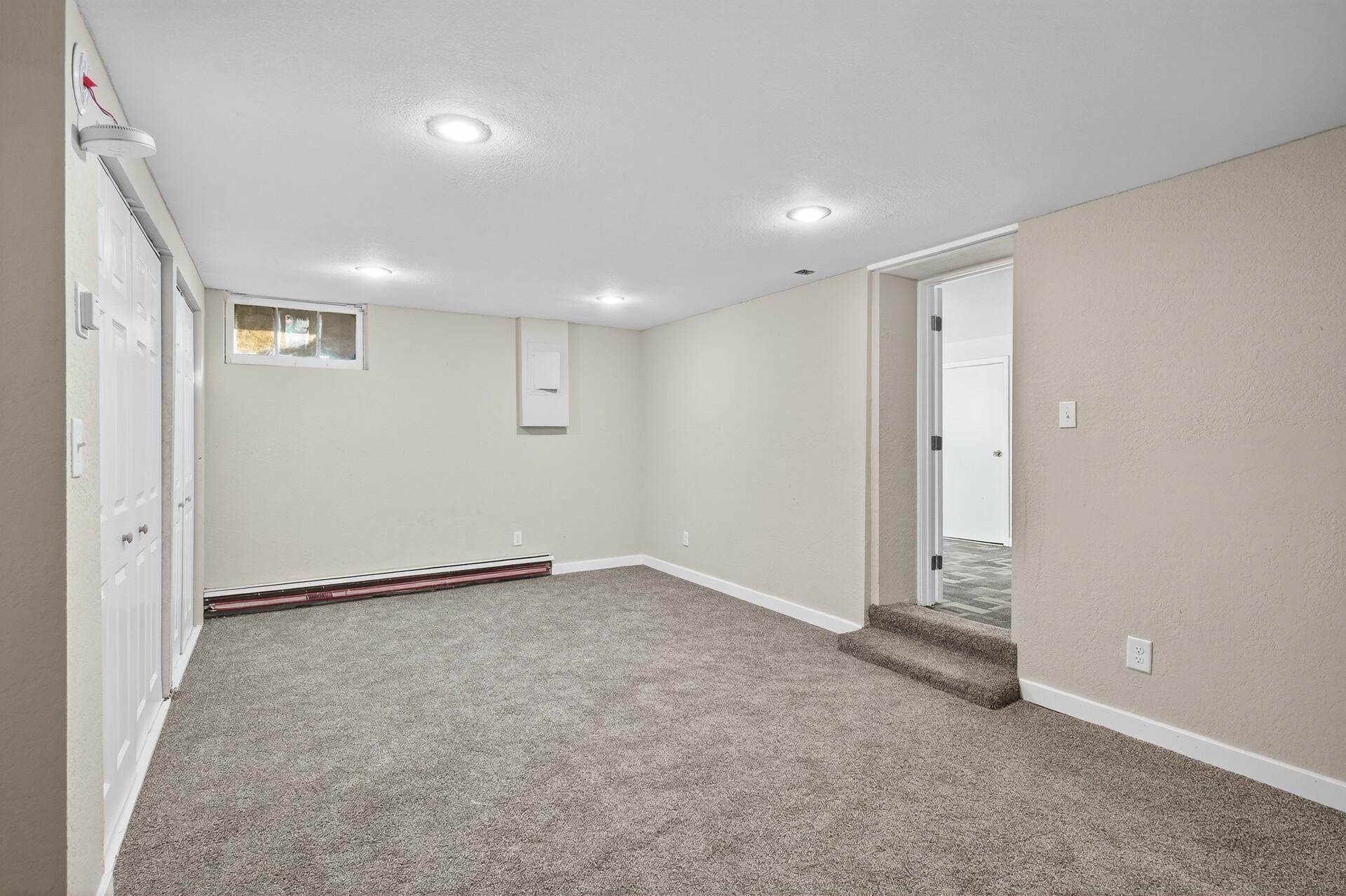 628 Iowa Avenue East St. Paul, MN 55130 - Photo 36 of 39