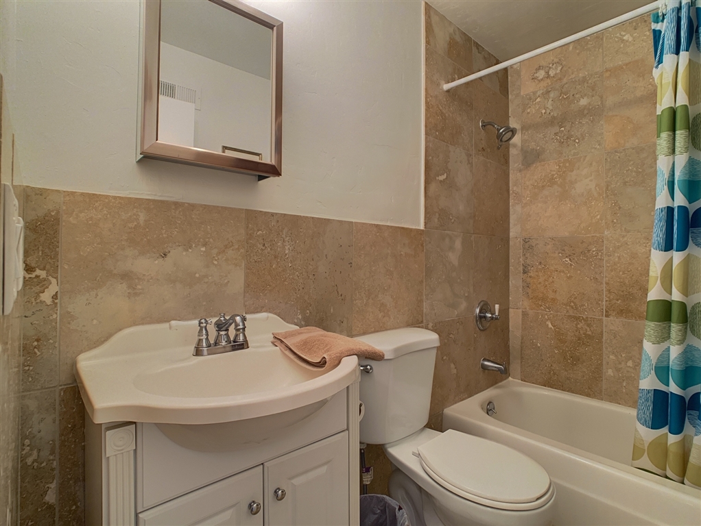 11937 Royal Road, Unit B El Cajon, CA 92021 - Photo 16 of 25