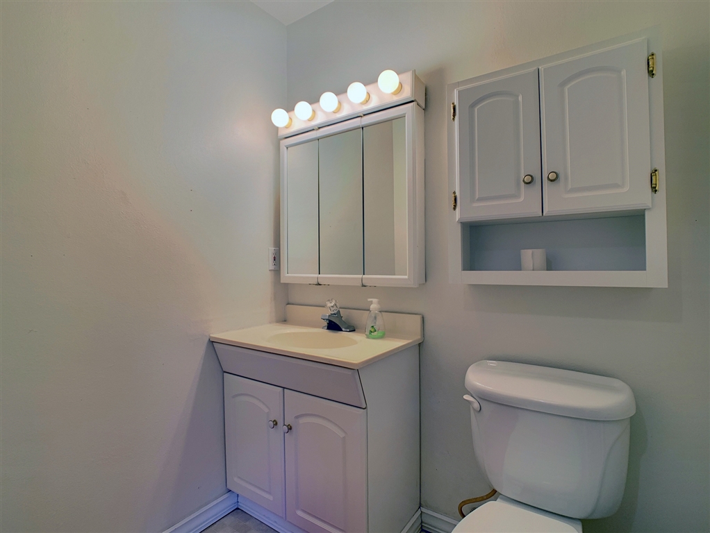 11937 Royal Road, Unit B El Cajon, CA 92021 - Photo 18 of 25