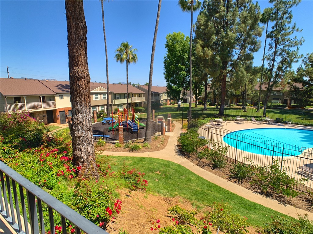 11937 Royal Road, Unit B El Cajon, CA 92021 - Photo 19 of 25