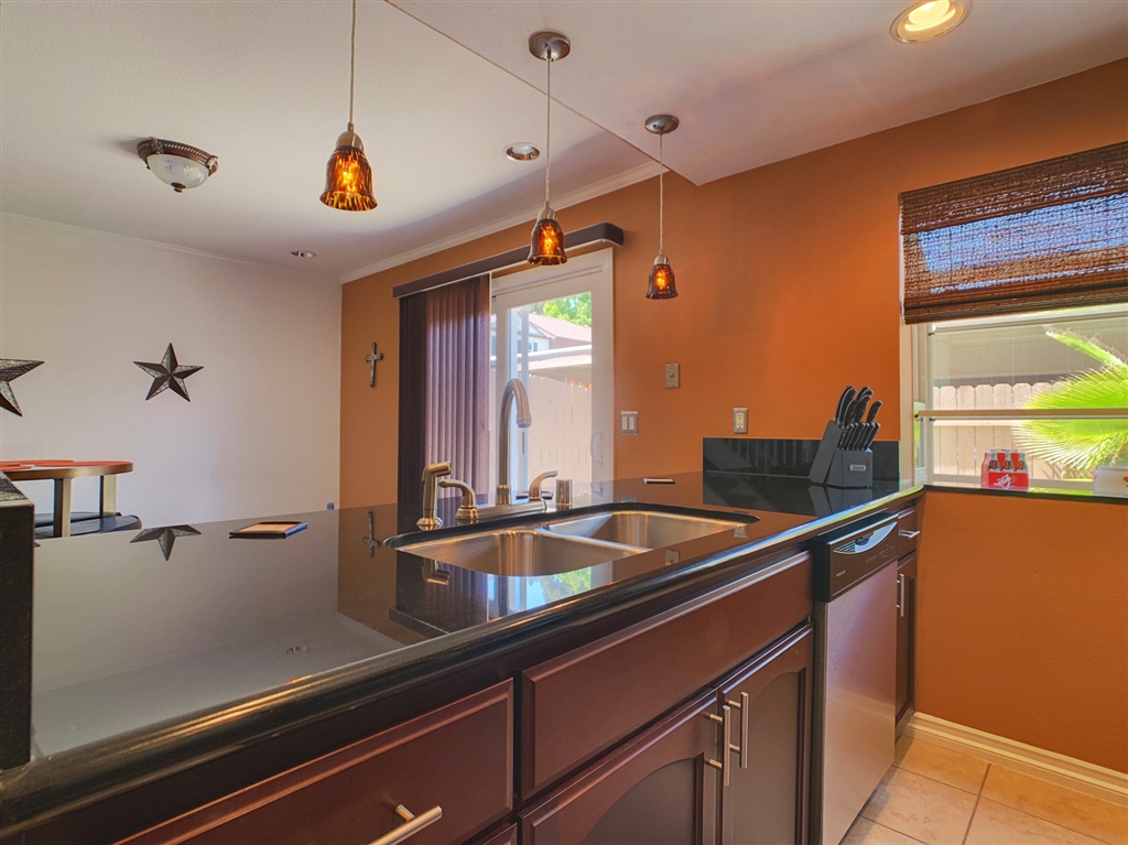 11937 Royal Road, Unit B El Cajon, CA 92021 - Photo 9 of 25