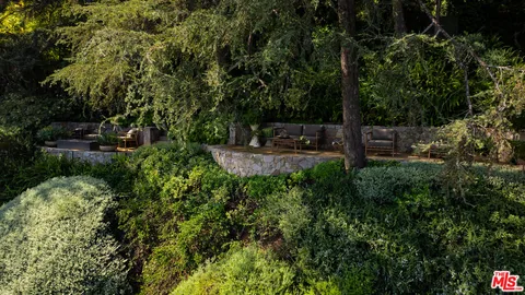 $14,000,000 | 664 Elkins Road, Los Angeles, CA 90049
