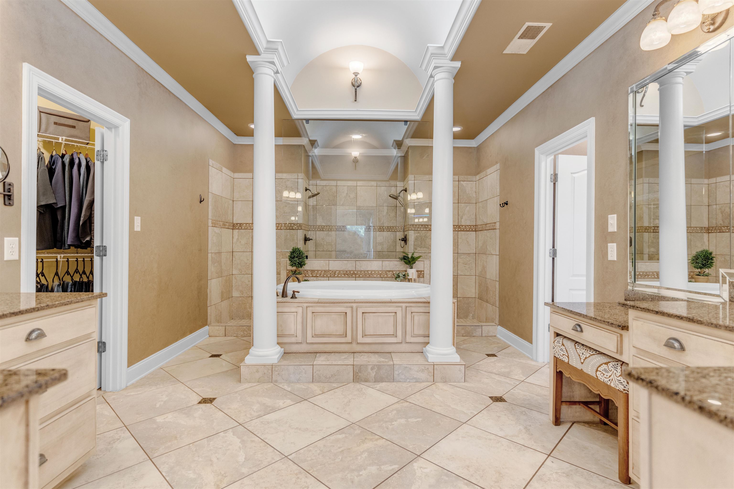 1075 Summer Spring Road Collierville, TN 38017 - Photo 19 of 40 a spacious bathroom with a tub shower and sink