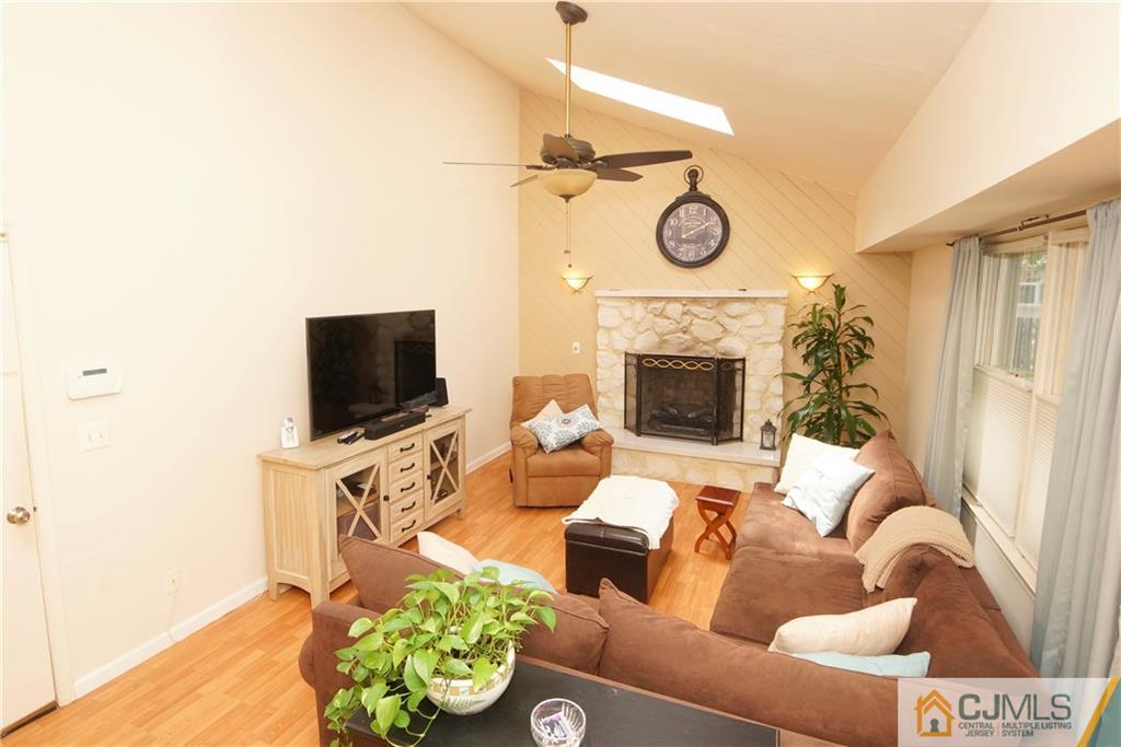 9 Kings Road Dayton, NJ 08810 - Photo 13 of 24 Gallery Image 13