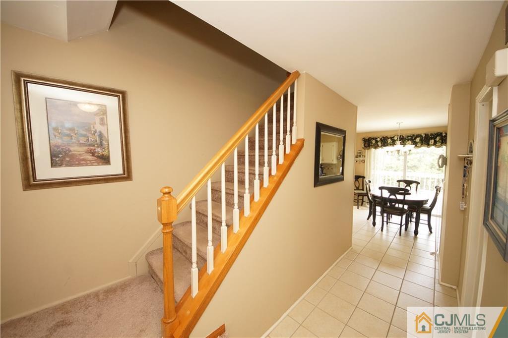 9 Kings Road Dayton, NJ 08810 - Photo 4 of 24 Gallery Image 4