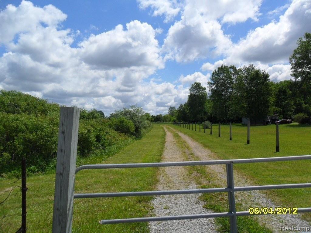7743 Lemon Road Bancroft, MI 48414 - Photo 23 of 42 SAM_2805.JPG