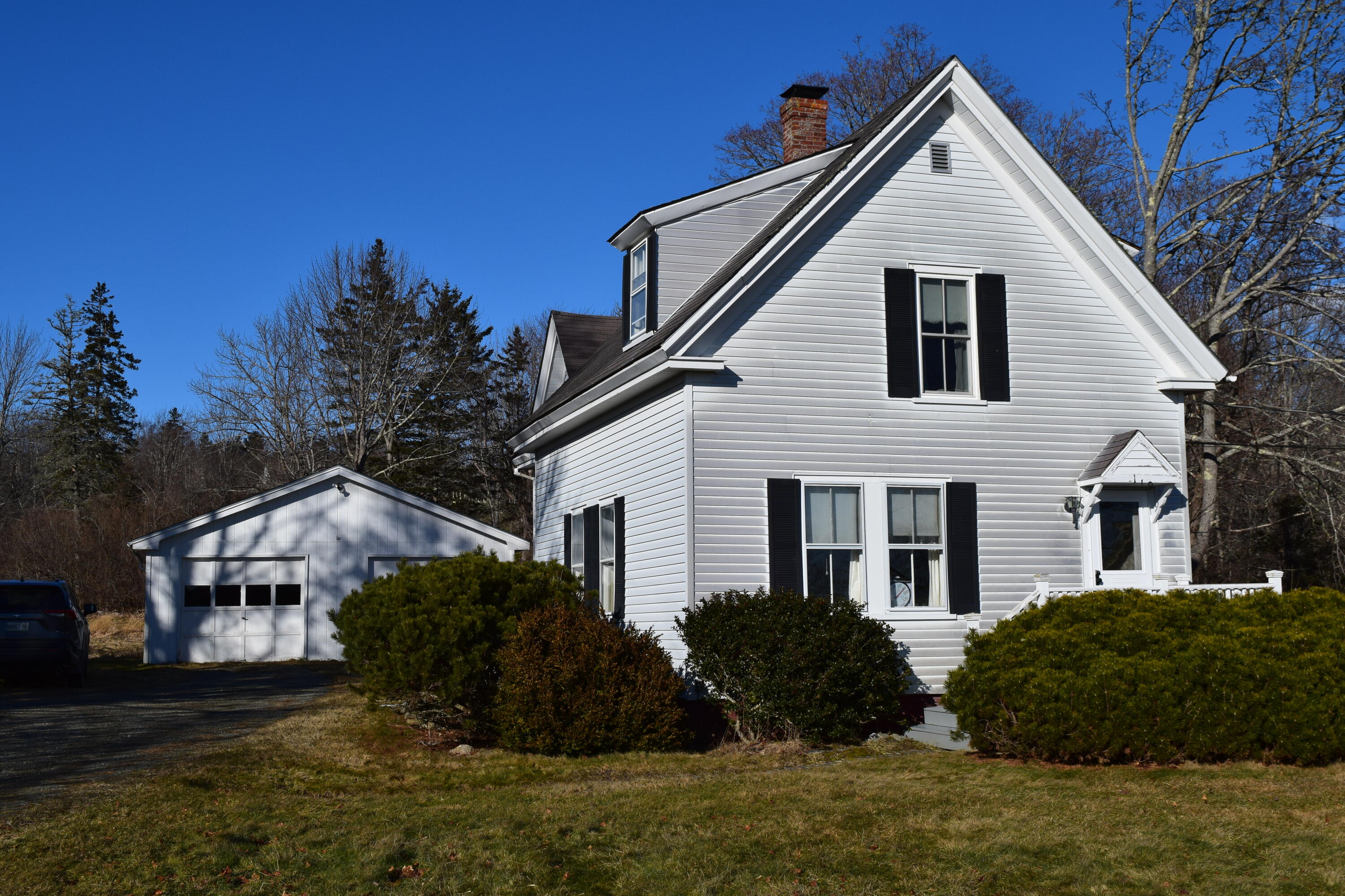 116 Perkins Street Castine, ME 04421 - Photo 3 of 48 DSC_0042 (12)