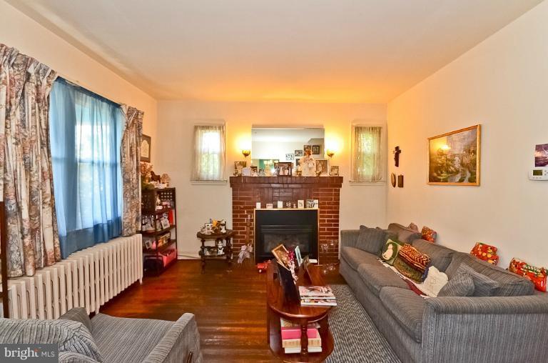 5806 Riggs Road Hyattsville, MD 20783 - Photo 1 of 23 Family Room