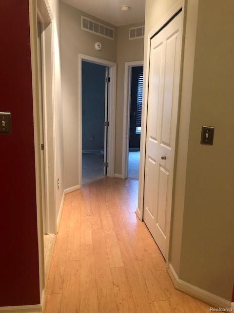20108 Rodeo Court, Unit 123 Southfield, MI 48075 - Photo 9 of 20 Rodeo - Hallway to Bedrooms.jpg